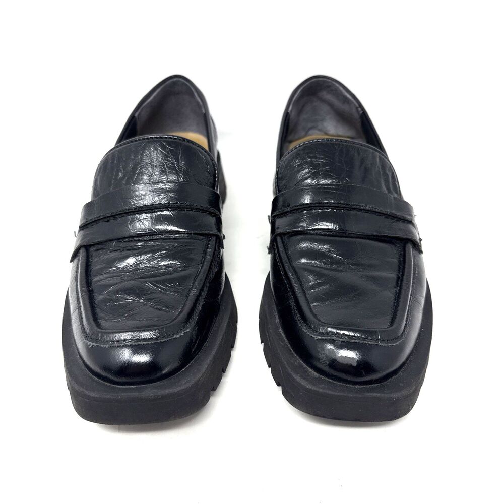 Dolce Vita Evanka Loafer Womens Sz 6.5 Midnight Crinkle Patent Leather Lug Sole